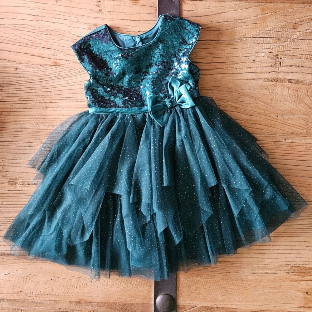 Jona Michelle Green Sequin and Tulle Waterfall Dress sz 2T